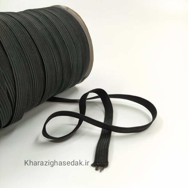 <ul> <li> <h5><strong>فروش به صورت بسته ها ی5 متری</strong></h5> </li> <li> <h5><strong>کیفیت بسیار بالا</strong></h5> </li> <li> <h5><strong>پهنای دقیق در تصاویر موجود است</strong></h5> </li> <li> <h5><strong>فروش بصورت عمده هم میسر میباشد</strong></h5> </li> <li> <h5><strong>0.8 سانتی متر</strong></h5> </li> <li> <h5><strong>در دو رنگ سفید و مشکی</strong></h5> </li> </ul> کش یک سانتی - تصویر 3