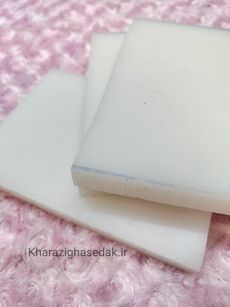 تخته چرم دوزی