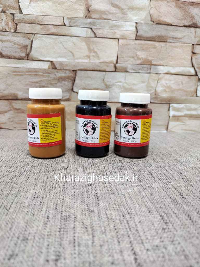 <ul> <li><em><strong>کیفیت : عالی و درجه یک</strong></em></li> <li><em><strong>در سه رنگ : مشکی و عسلی و قهوه ای پررنگ</strong></em></li> <li><em><strong>مناسب برای چرم دوزی</strong></em></li> <li><em><strong>فروش بصورت یک عددی</strong></em></li> </ul> رنگ لبه چرم - تصویر 2
