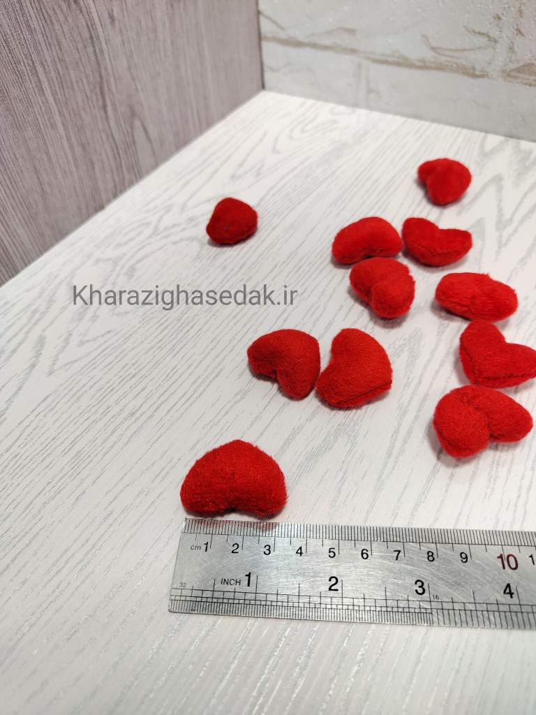 کیفیت : جنس درجه یک و رنگ های زیبا مناسب برای تاج سازی و جواهر سازی و عروسک سازی و گلسازی و... <strong>فروش بصورت (بسته 10 عددی) میباشد</strong> <strong>فروش بصورت عمده هم امکان پذیر است.</strong> قلب مخملی تو پر - تصویر 3