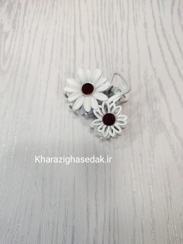 کیفیت : جنس درجه یک و رنگ های زیبا مناسب برای تاج سازی و جواهر سازی و عروسک سازی و گلسازی و... <strong>فروش بصورت ( یک عدد) میباشد</strong> <strong>فروش بصورت عمده هم امکان پذیر است.</strong> کلیپس - طرح گل - تصویر 2